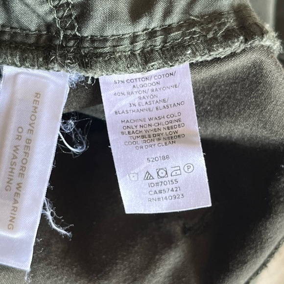 LOFT Dark Green Utility Pants - Picture 8 of 8